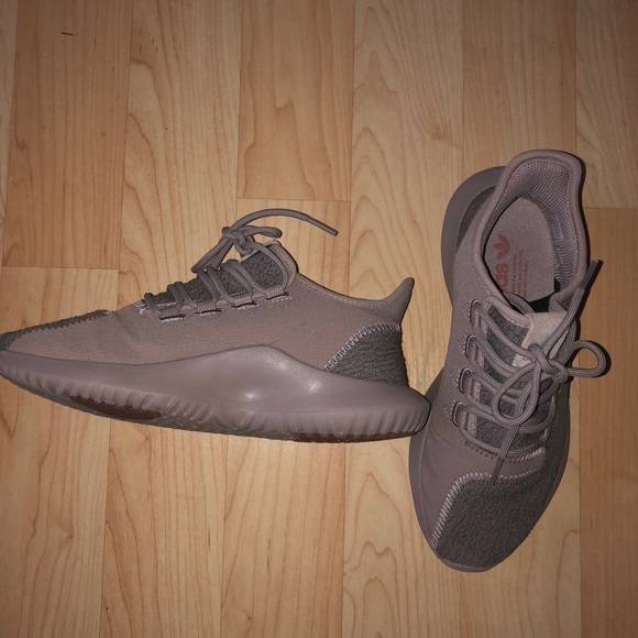 Adidas sneakers - Picture 2 of 5